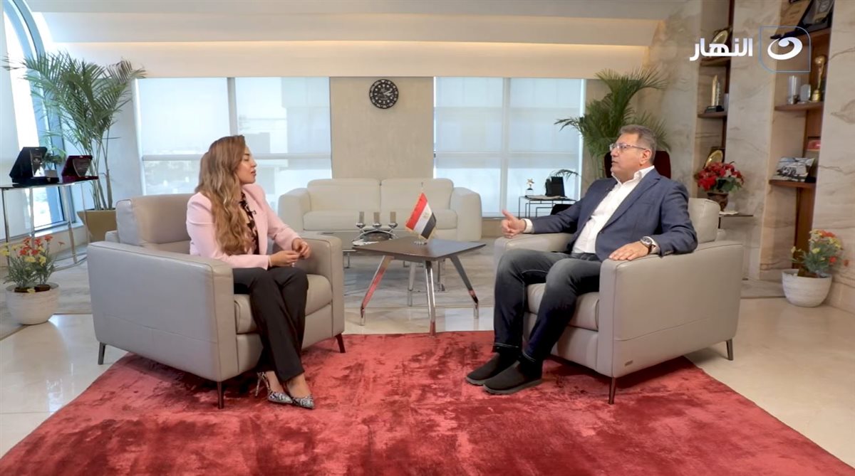 الإعلامية منى العمدة 