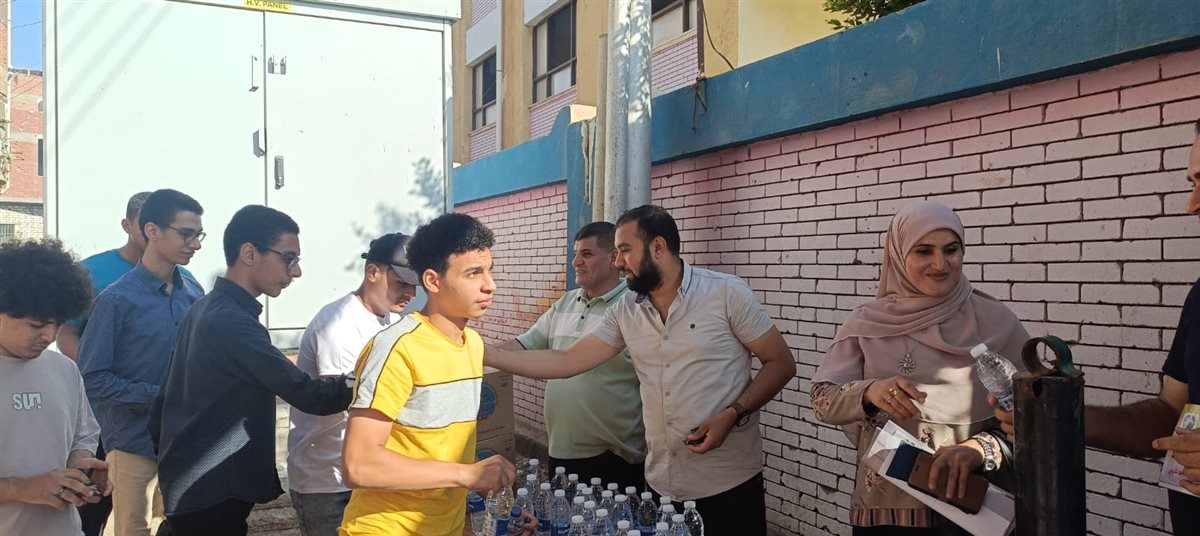 تعليم الفيوم يرسم البهجة والسعادة على طلاب الثانوية العامة أمام لجان النور للمكفوفين