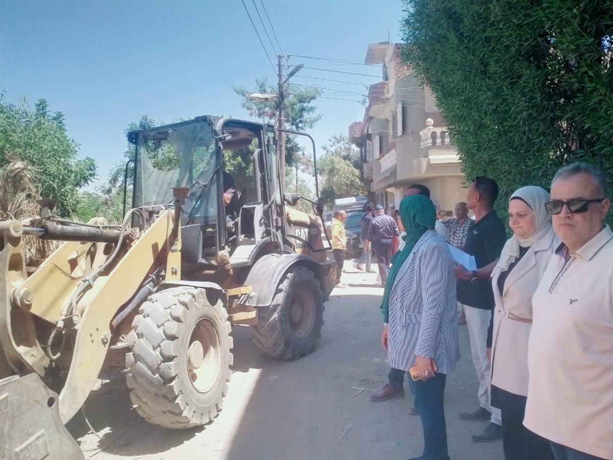 رئيس مركز ابشواى: تنفيذ ١٣ حالة إزالة فورية لتعديات البناء المخالف وفصل تيار كهربائي لمتغيرات غير قانونية