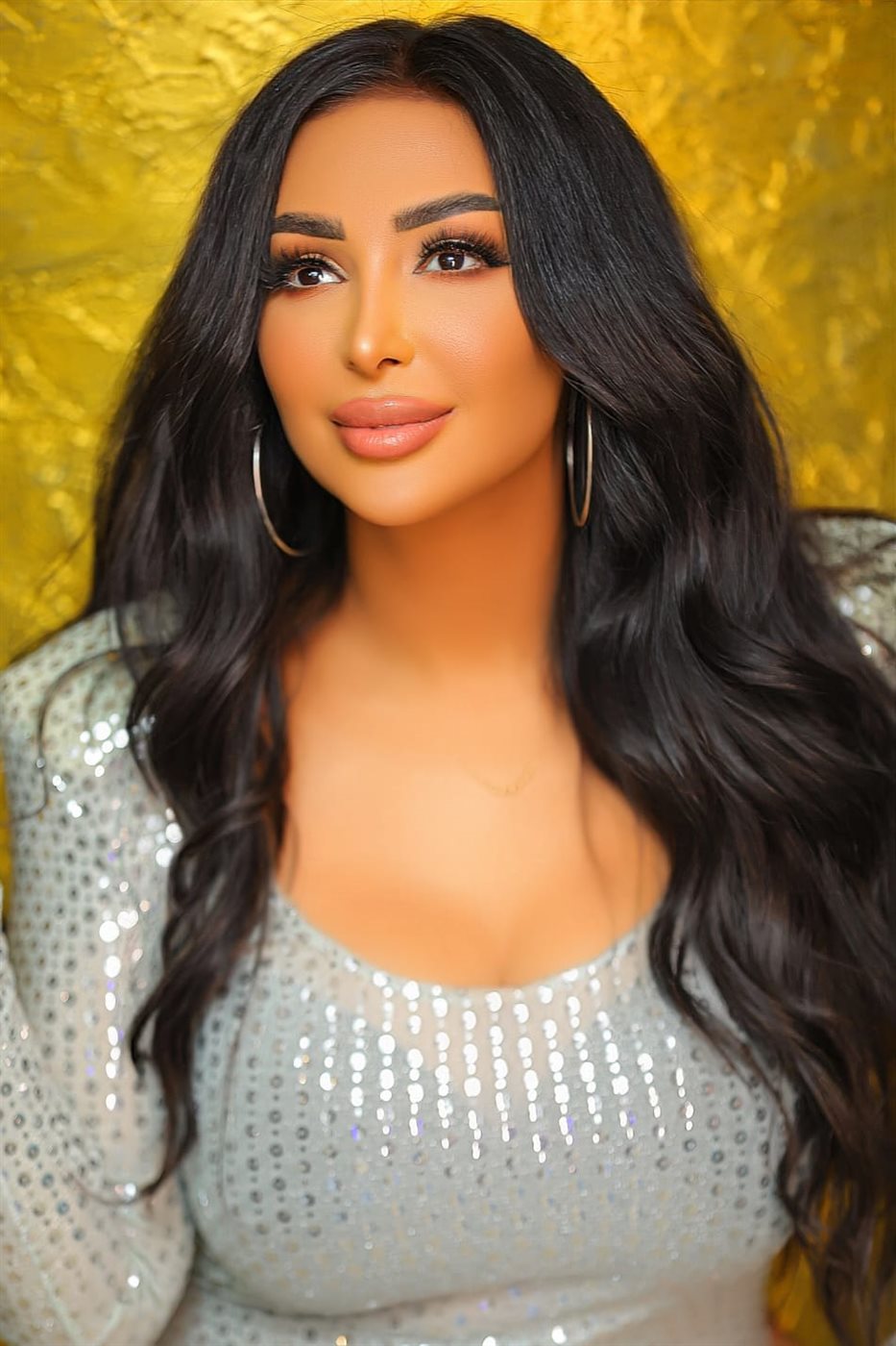 شاهيناز 