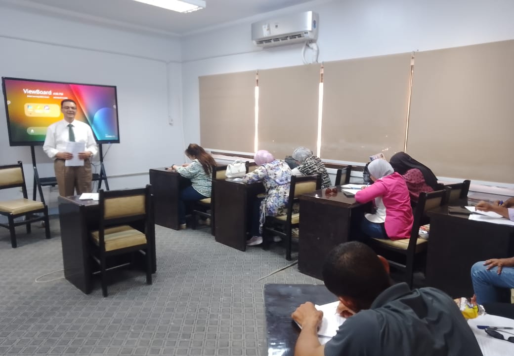 مياه الفيوم” تنظم دورة تدريبية لتعريف العاملين بلائحة نظام العاملين بالشركات التابعة