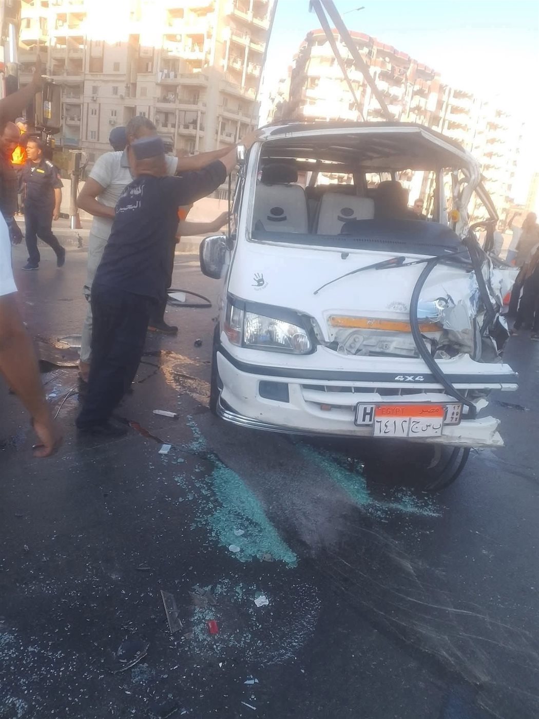 اصابة 6 اشخاص اثر وقوع حادث تصادم اعلي الكوبرى الزراعى بدمنهور