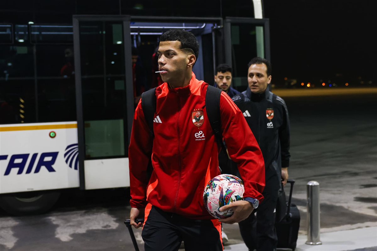 إمام عاشور لاعب الأهلي