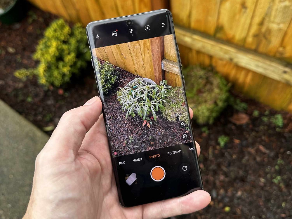 <strong>OnePlus 12 Pro</strong>