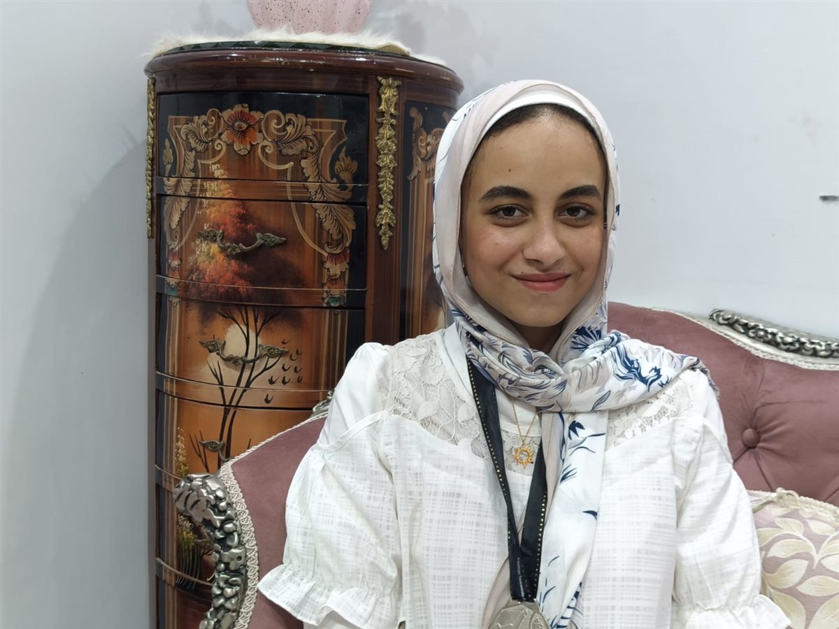 يمنى بنت الفيوم تتألق في التايكوندو وتحصد المركز الثاني جمهوريًا في
