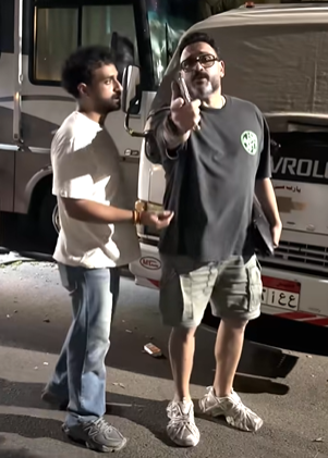أكرم حسني