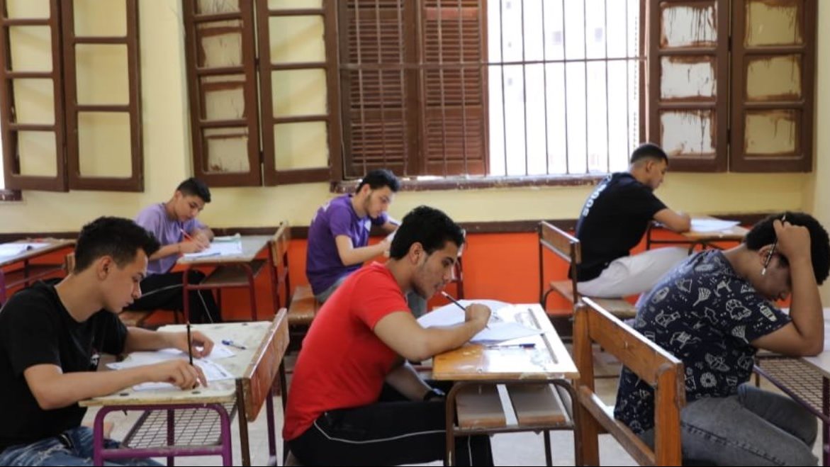 الصف الأول الثانوي