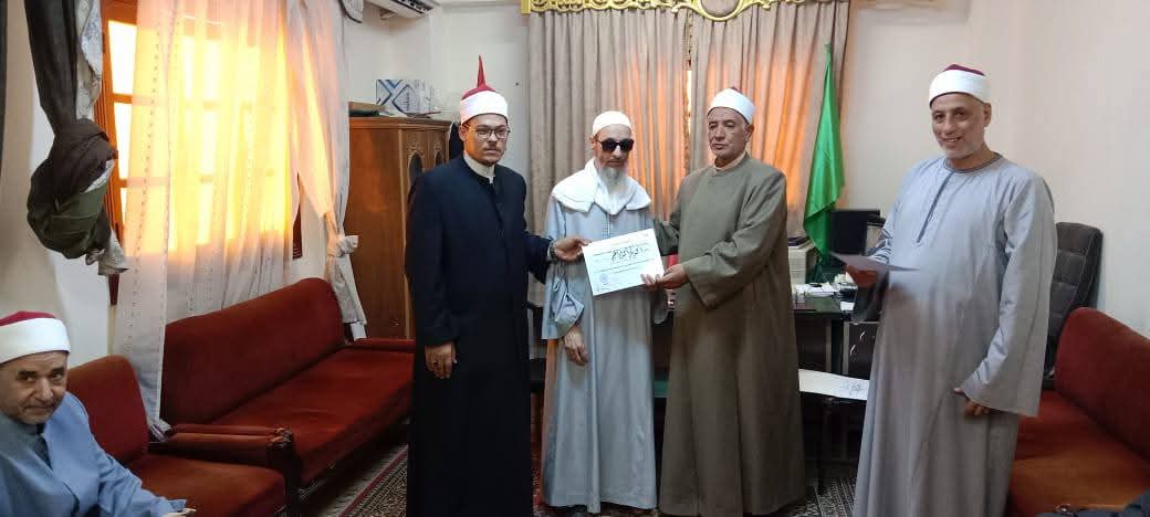 أوقاف الفيوم تكرم المتميزين.. ومدير المديرية يدعو إلى التنافس في التحلي بالخلق والانضباط