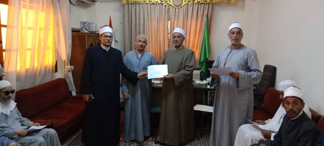 أوقاف الفيوم تكرم المتميزين.. ومدير المديرية يدعو إلى التنافس في التحلي بالخلق والانضباط