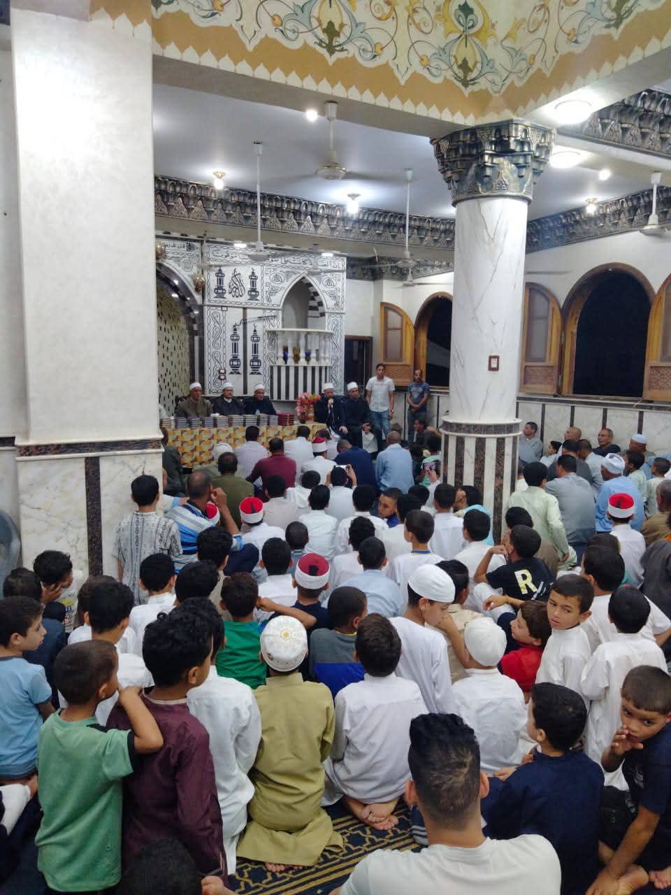 أوقاف الفيوم تنظم نشاطًا صيفيًا تثقيفيًا للأطفال .. وتكرم الحافظين لكتاب الله بمسجد أحمد سعد سرور