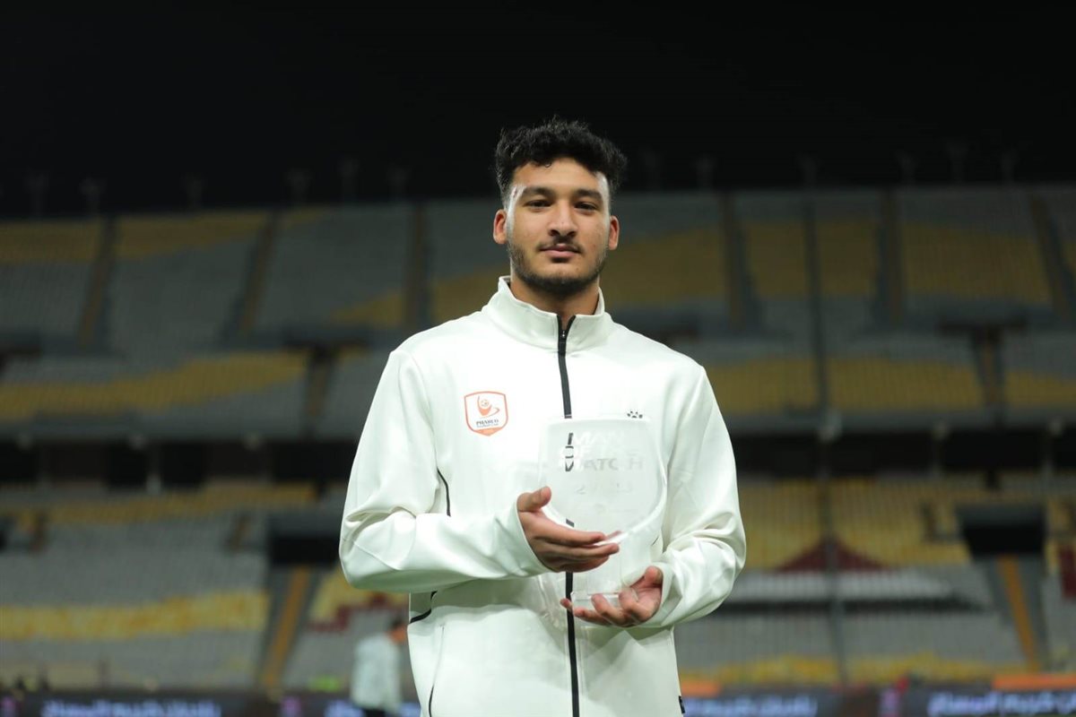 اللاعب أحمد شريف
