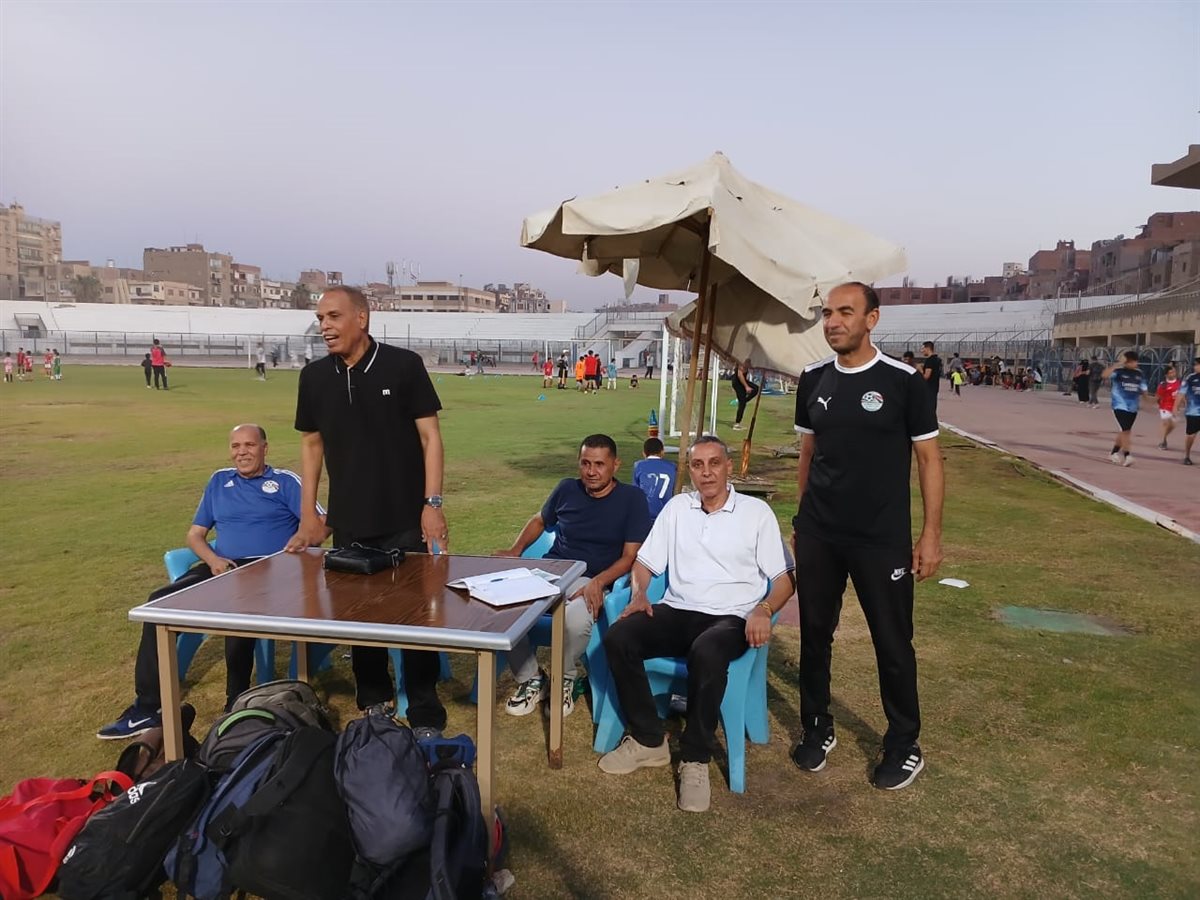 تدريبات بدنية لحكام كرة القدم بالفيوم على اختبار 