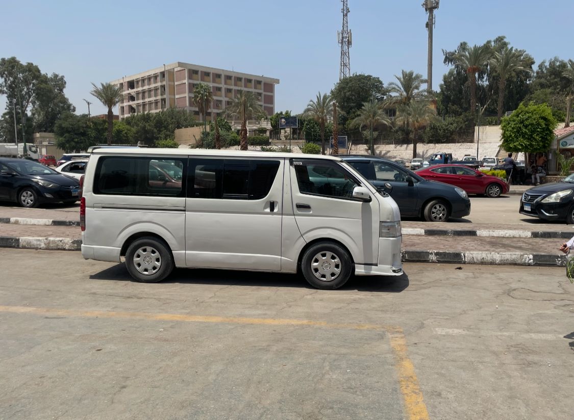 تشييع جثمان المطرب ضياء عز الدين