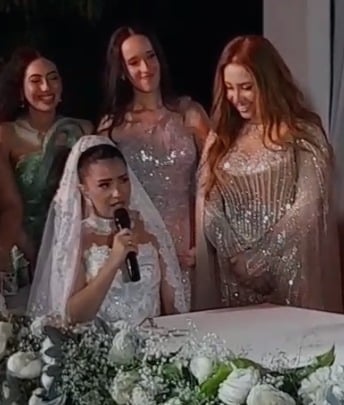 عقد قران الروائي محمد صادق