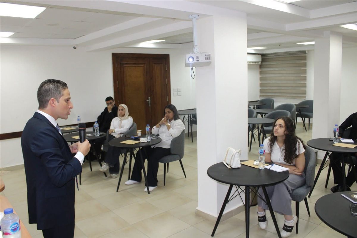 دورة تدريبية متكاملة لطلاب كلية القانون بالجامعات الأوروبية