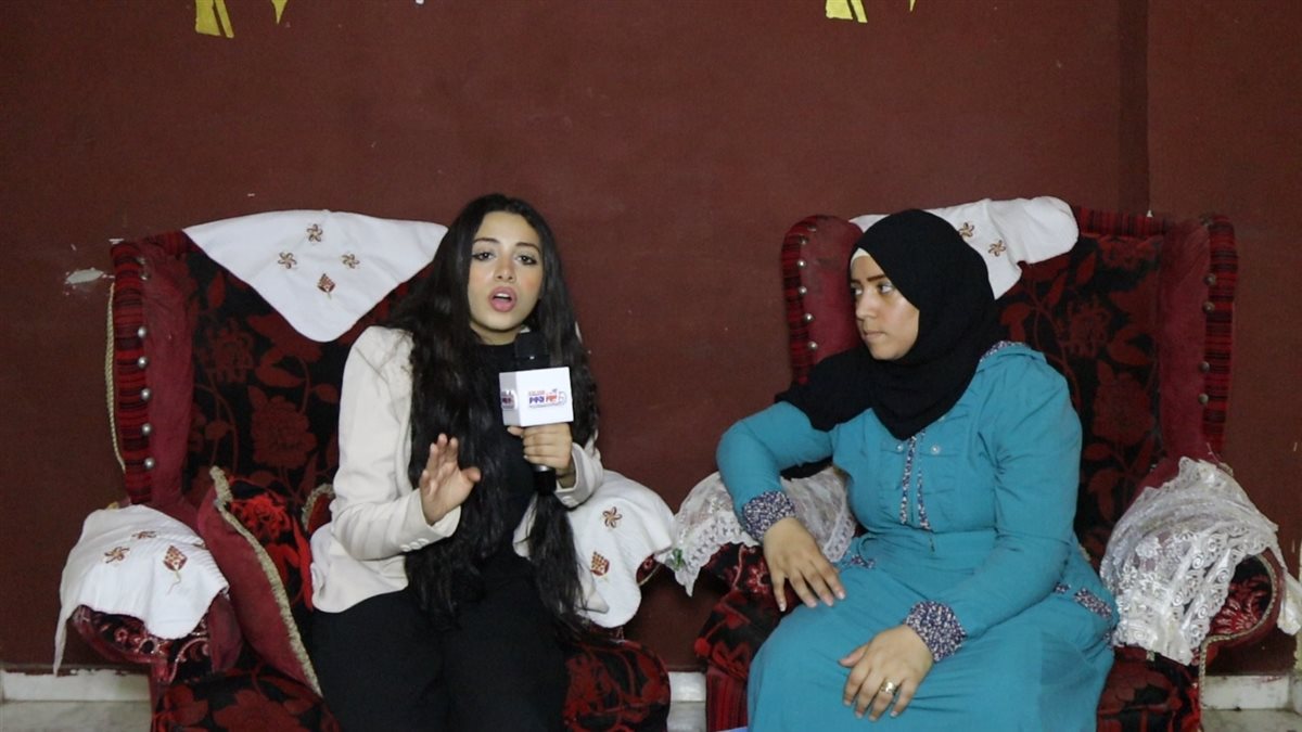 والده الطالب طه ضحية الثانوية العامة مع الإعلامية مارينا <br>إبراهيم