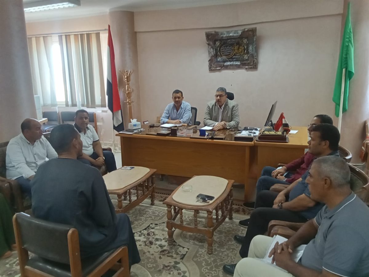 نائب محافظ الفيوم يعقد لقاءً لخدمة المواطنين بقرية أبوكساه مركز أبشواي<br>
