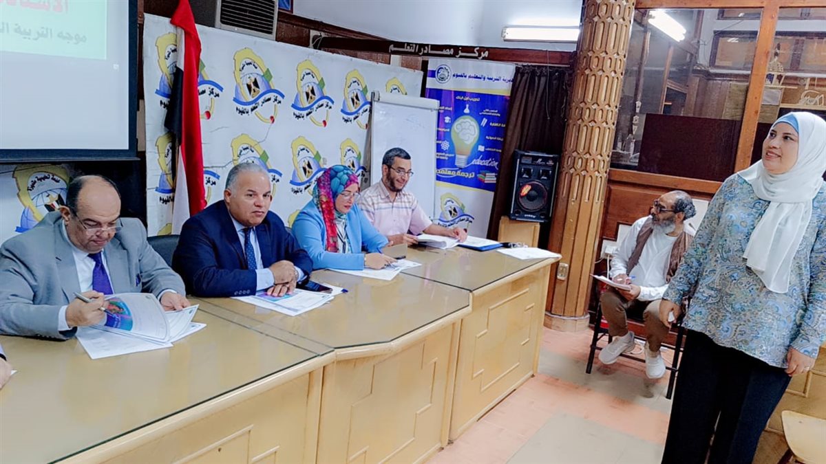مدير تعليم الفيوم يشهد تقييم مسابقة