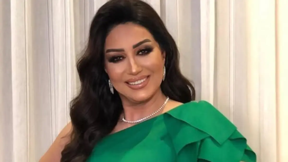 <strong>الفنانة وفاء عامر</strong>