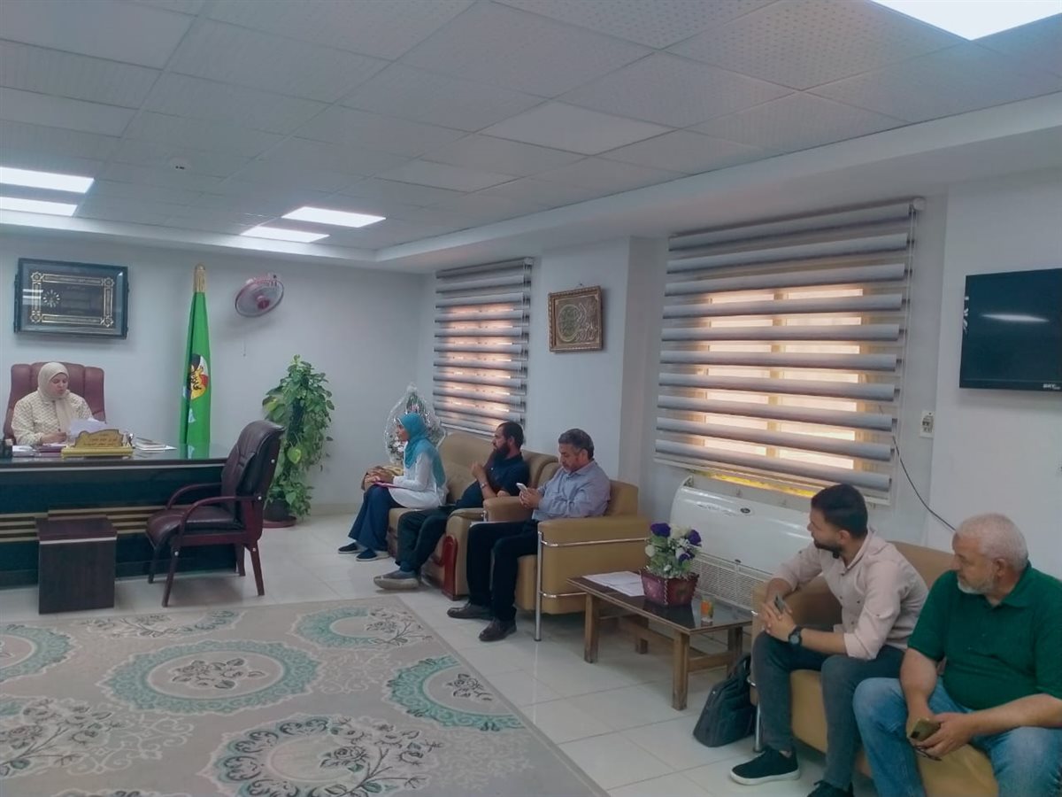 رئيس مركز ابشواي تجتمع بمديري إدارات التخطيط والمشروعات والري لمناقشة الخطة الاستثمارية