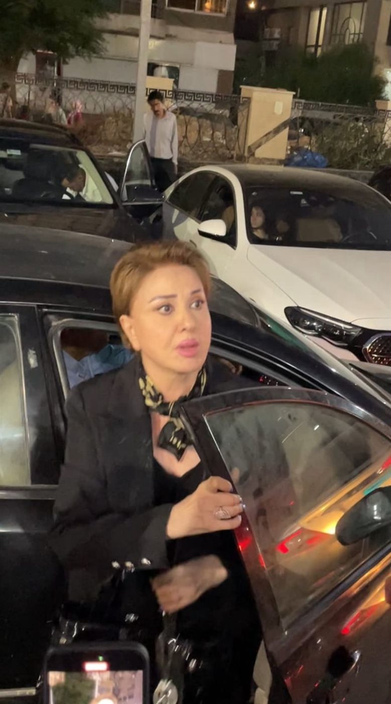 نجوم الفن في عزاء شقيق المخرج خالد جلال بمسجد الحامدية الشاذلية