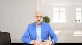 خبير التنمية البشرية خالد عبدالحميد