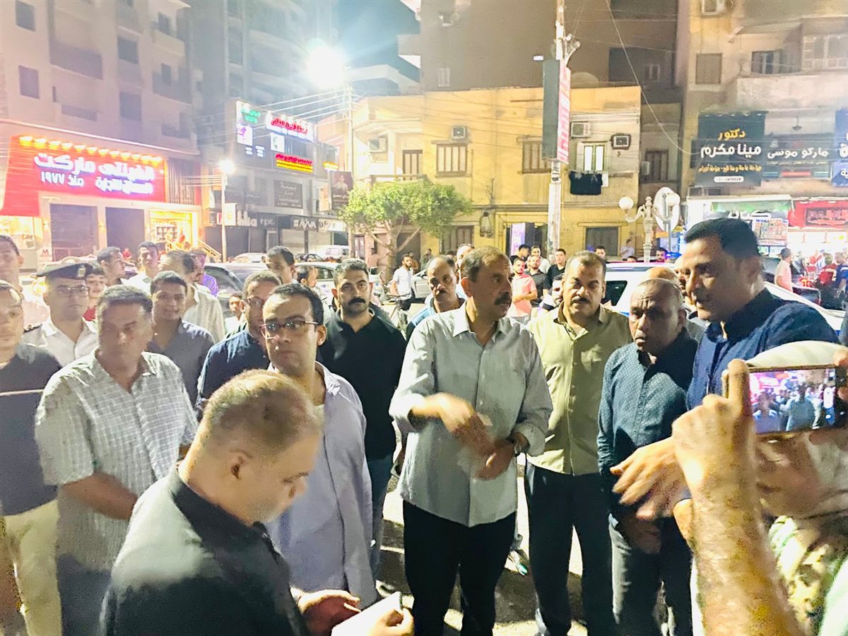 محافظ سوهاج يتفقد موقع مشاجرة عمال المحال