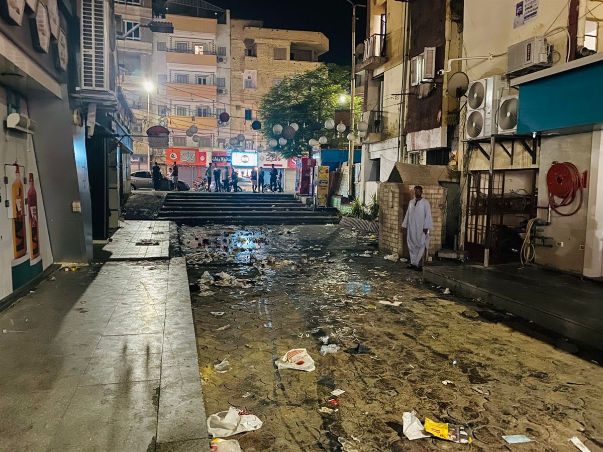 محافظ سوهاج يتفقد موقع مشاجرة عمال المحال