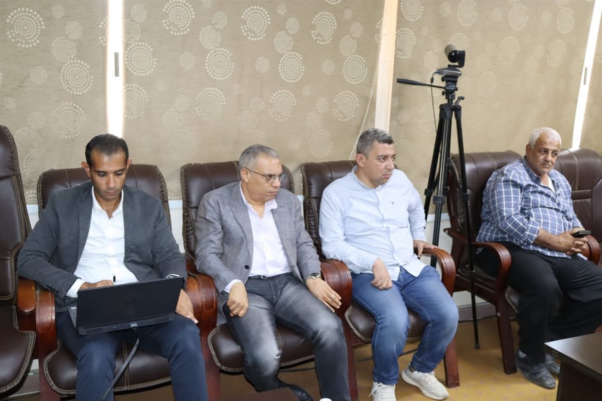 اجتماعًا موسعًا لمياة الفيوم لمتابعة تنفيذ مشروعات الصرف الصحي ضمن برنامج القرض الأوروبي