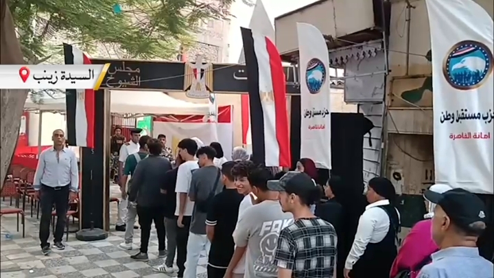 توافد كثيف في السيدة زينب قبل فتح اللجان.. حشود مبكرة تعكس وعي الناخبين