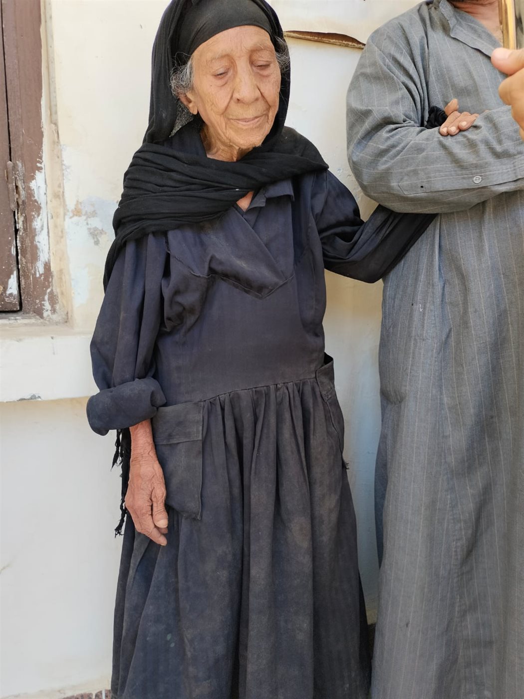 رغم فقدان بصرها.. الحاجة وهيبة 