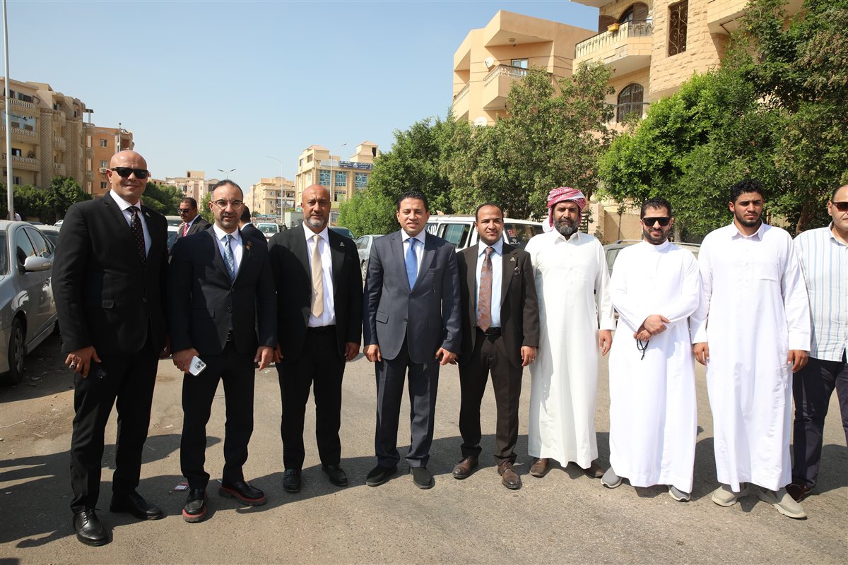 قيادات حزب الجبهة يدلون بأصواتهم في انتخابات الشيوخ بالجيزة