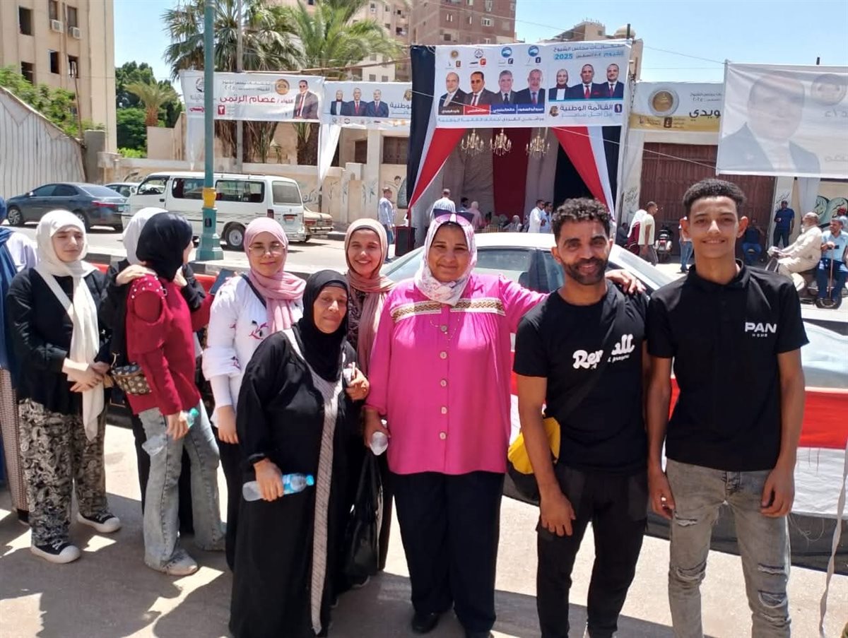 أندية التطوع وفريق الفنون الشعبية بالفيوم يواصلون المشاركة في انتخابات مجلس الشيوخ
