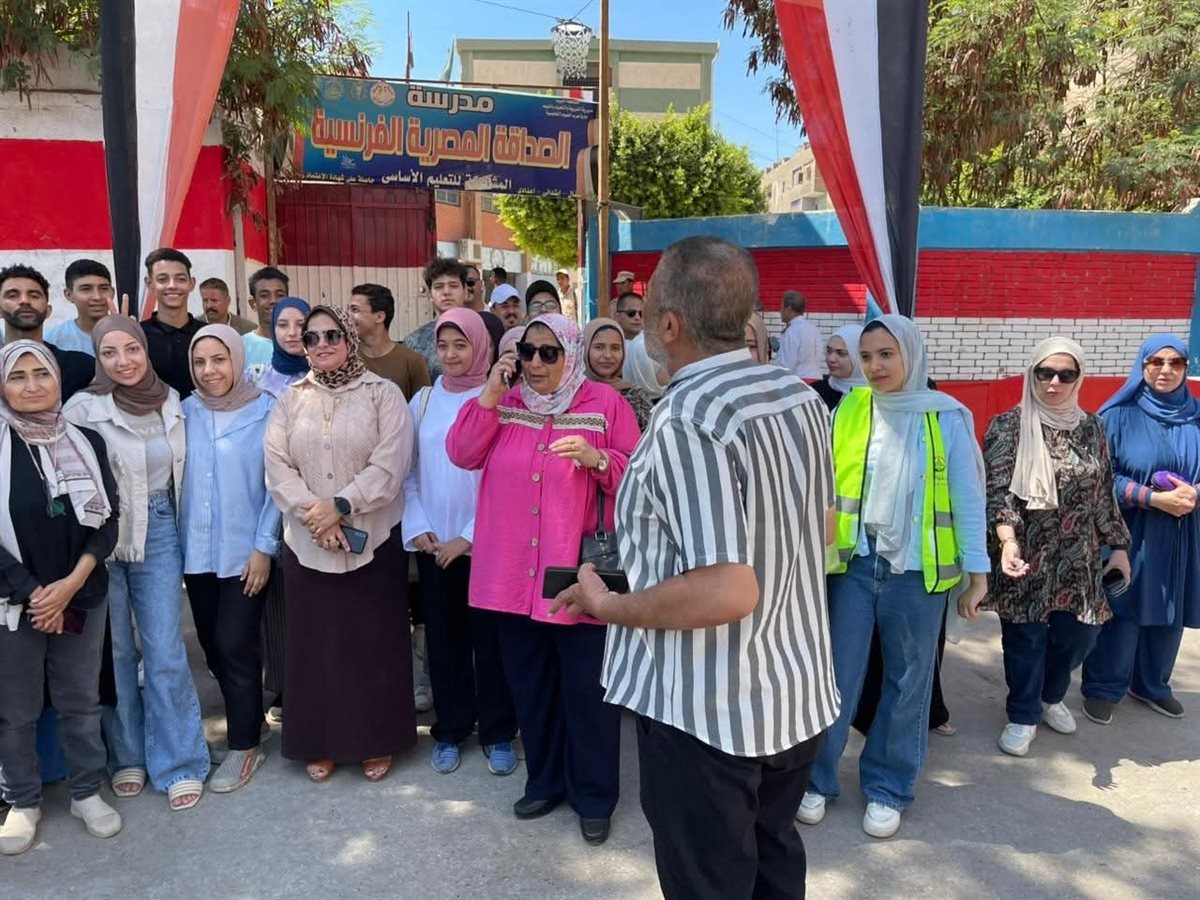 أندية التطوع وفريق الفنون الشعبية بالفيوم يواصلون المشاركة في انتخابات مجلس الشيوخ