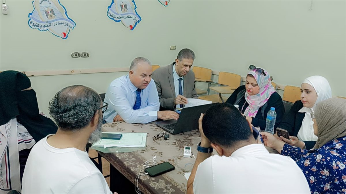 قبيصي: يتابع لجان امتحانات الدور الثاني للشهادة الإعدادية من غرفة العمليات الرئيسية بالمديرية 2025