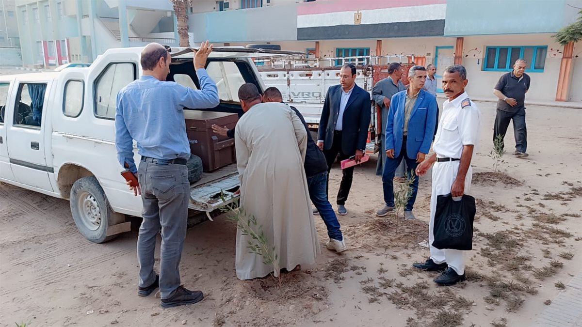 قبيصى: يتابع مركز توزيع أسئلة الشهادة الإعدادية في مادتي الهندسة والتربية الفنية