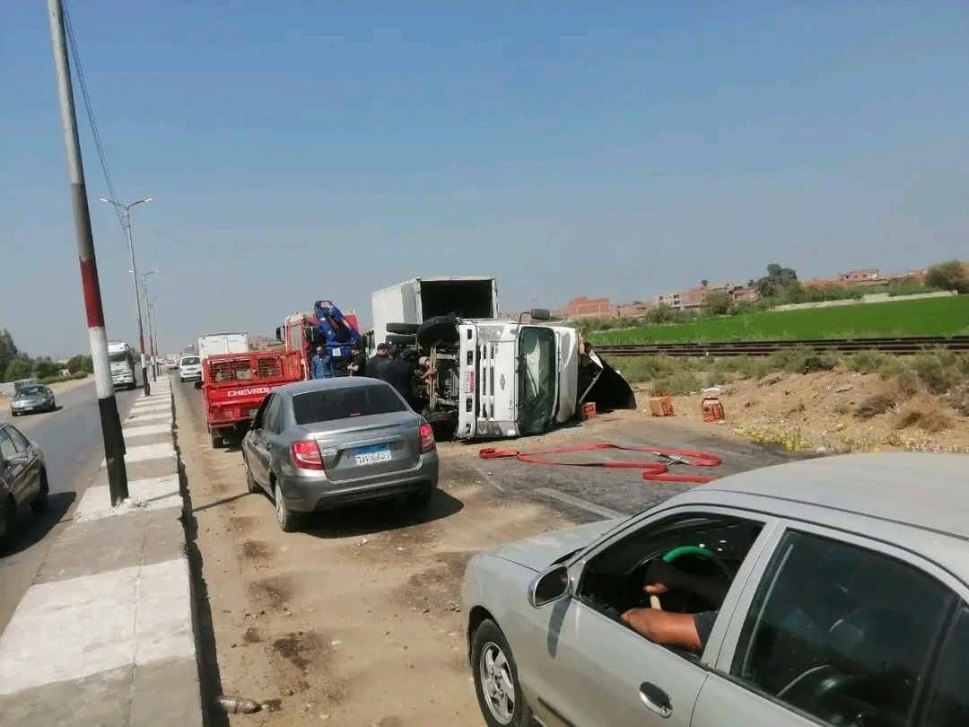 انقلاب سيارة زيت طعام بالشرقية