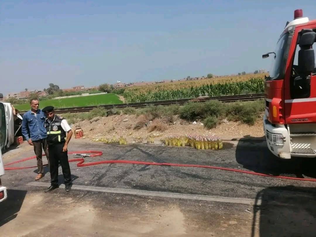 انقلاب سيارة زيت طعام بالشرقية
