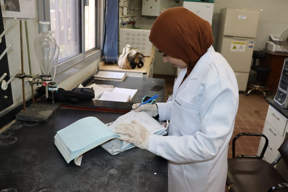 مياه الفيوم تجمع 71 ألف عينة لمتابعة جودة مياه الشرب والصرف الصحي والصناعي بدقة عالية