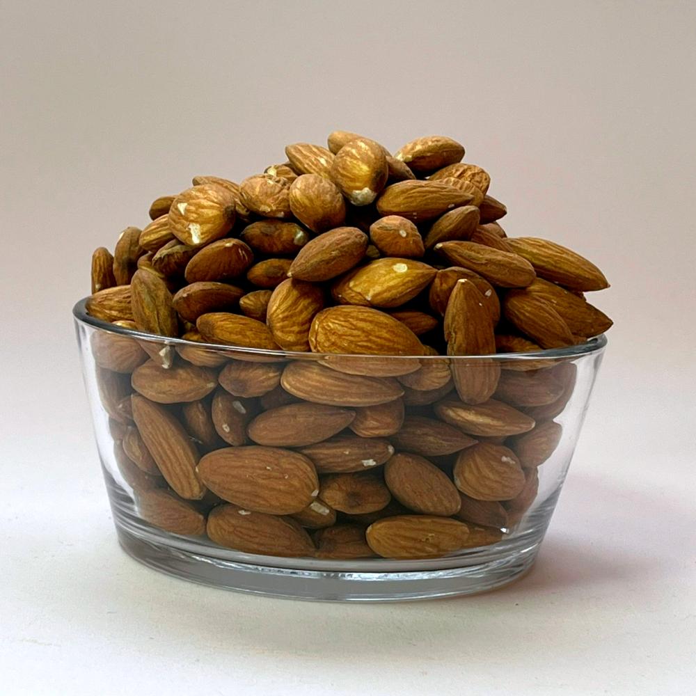 اللوز