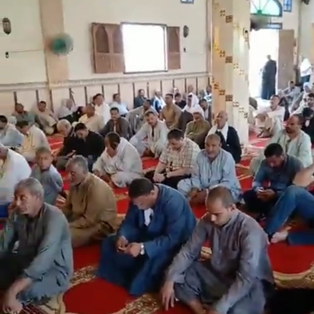 جنازة عسكرية وشعبية.. تشييع جثمان اللواء نجيب عبد السلام قائد الحرس الجمهوري بمسقط رأسه بالفيوم