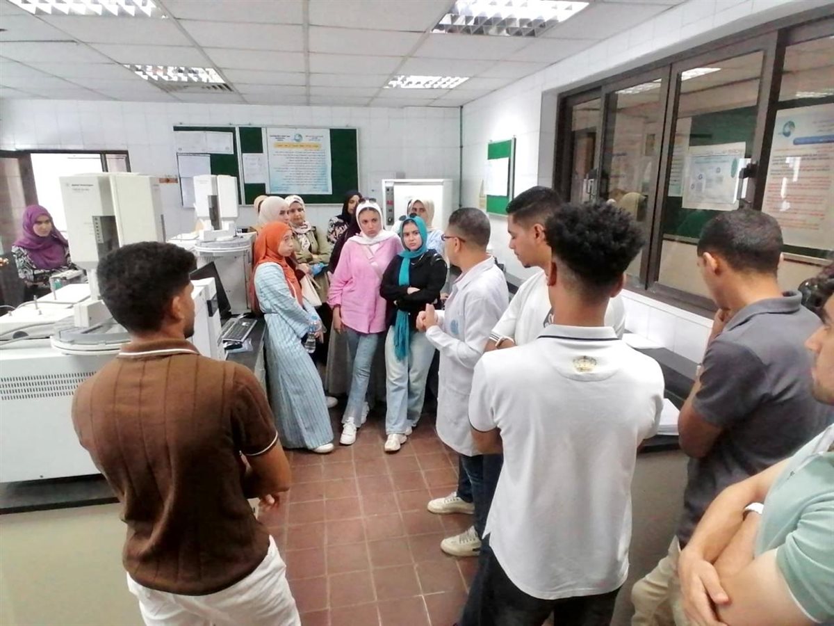 مياه الفيوم تدرب طلاب كلية العلوم على أحدث تقنيات معالجة مياه الشرب والصرف الصحي
