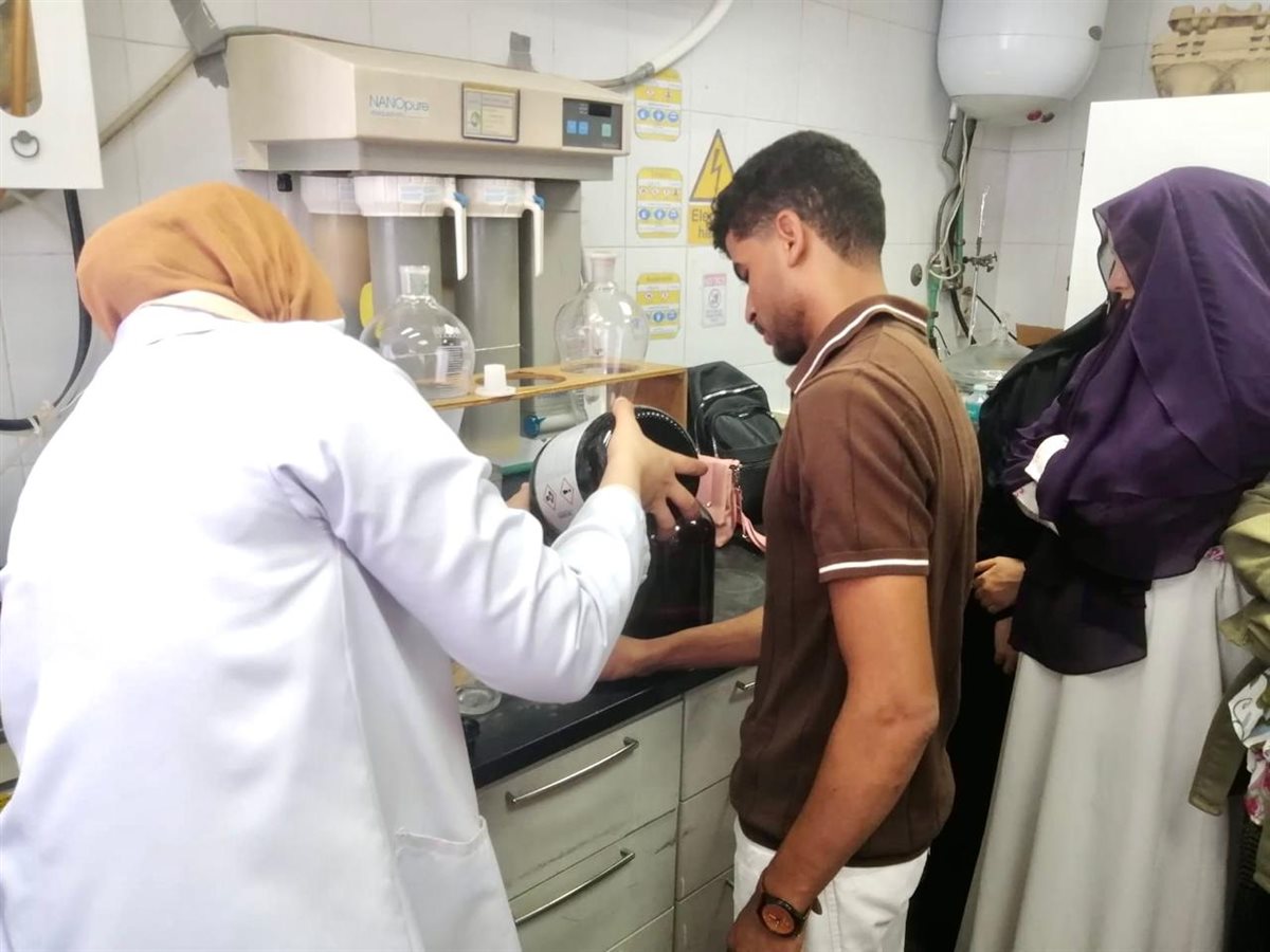 مياه الفيوم تدرب طلاب كلية العلوم على أحدث تقنيات معالجة مياه الشرب والصرف الصحي