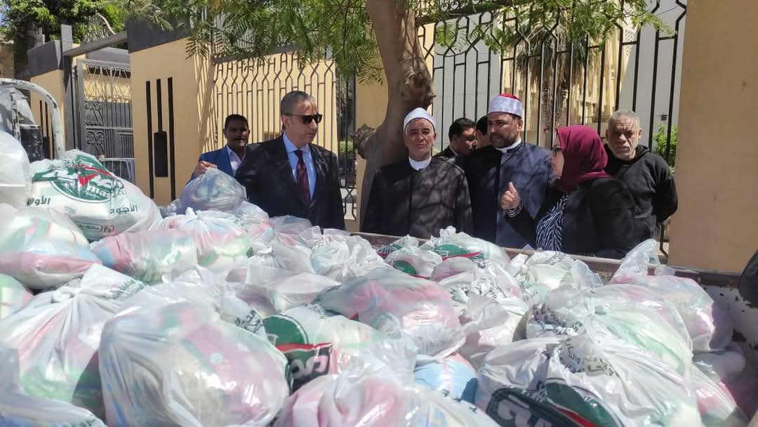 توزيع الكراتين