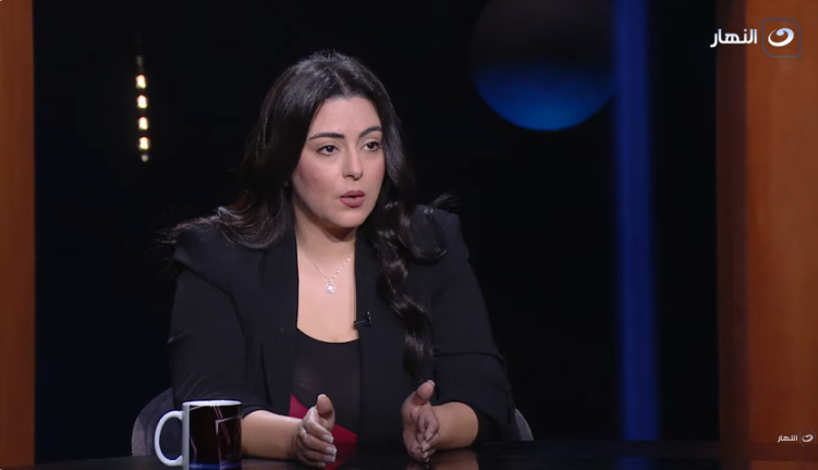 <strong> الفنانة نهى عابدين</strong>