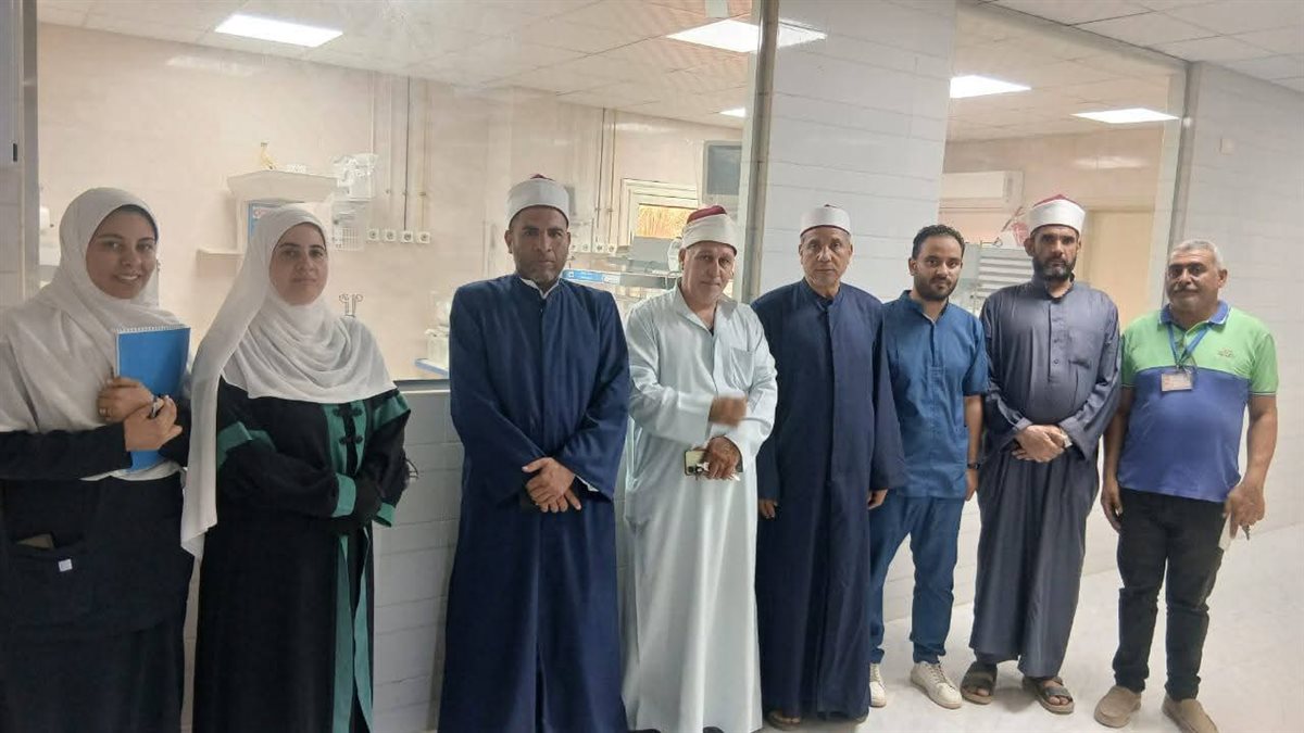 قوافل الرحمة والمواساة تواصل نشاطها بأوقاف الفيوم بزيارة مستشفى فيديمين المركزي
