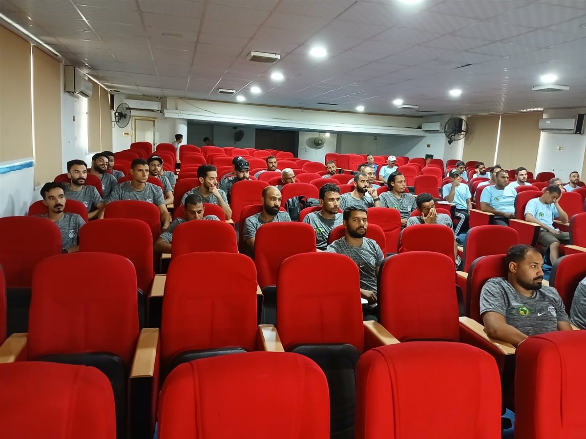 رمية التماس والركلات والمهارات الحركية... محاضرات فى دورة المدربين بالفيوم