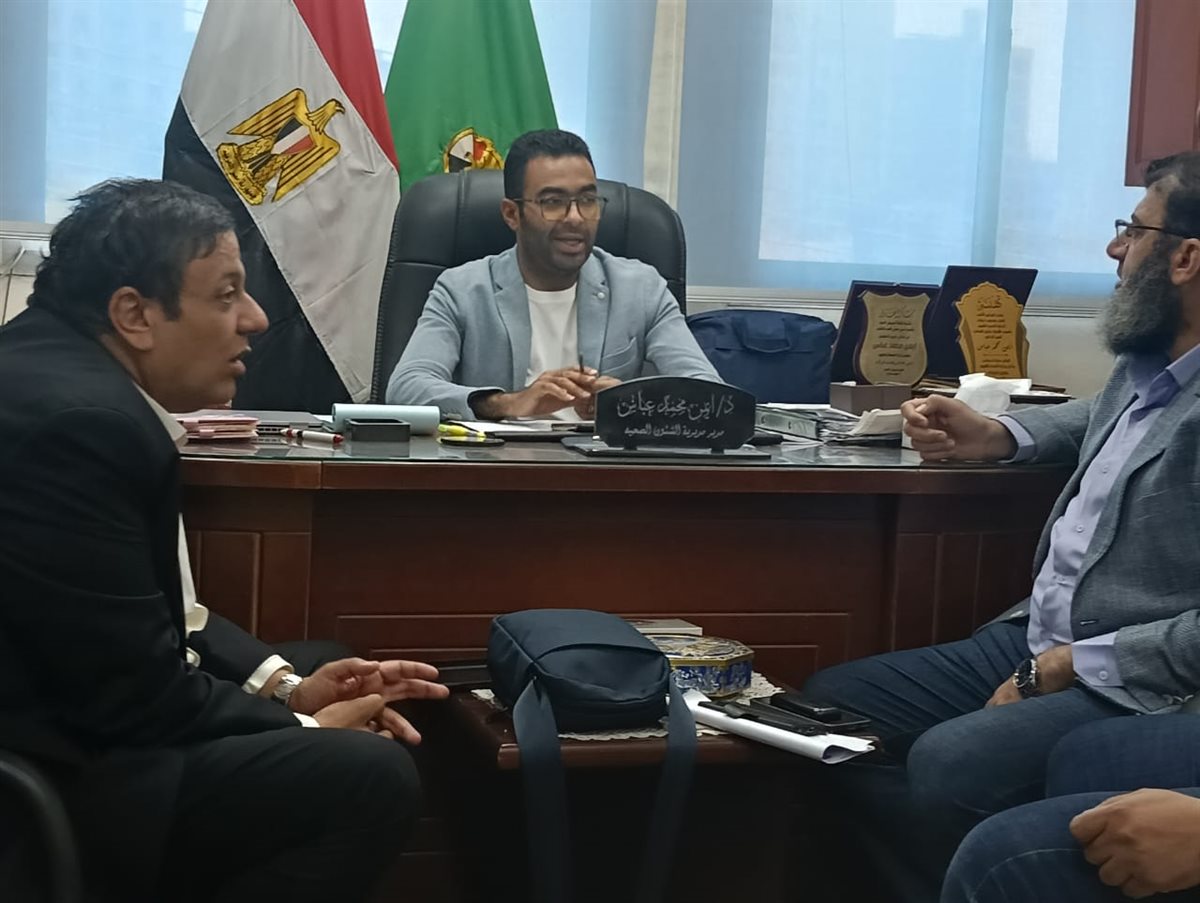 مجلس نقابة الأطباء بالفيوم يقدم التهنئة لوكيل وزارة الصحة ووكيل المديرية