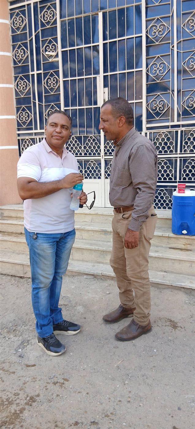 غرق شوارع قرية عتامنة الجعافرة مركز إطسا ورئيس المركز لن اغادر الموقع لا بعد حل المشكلة