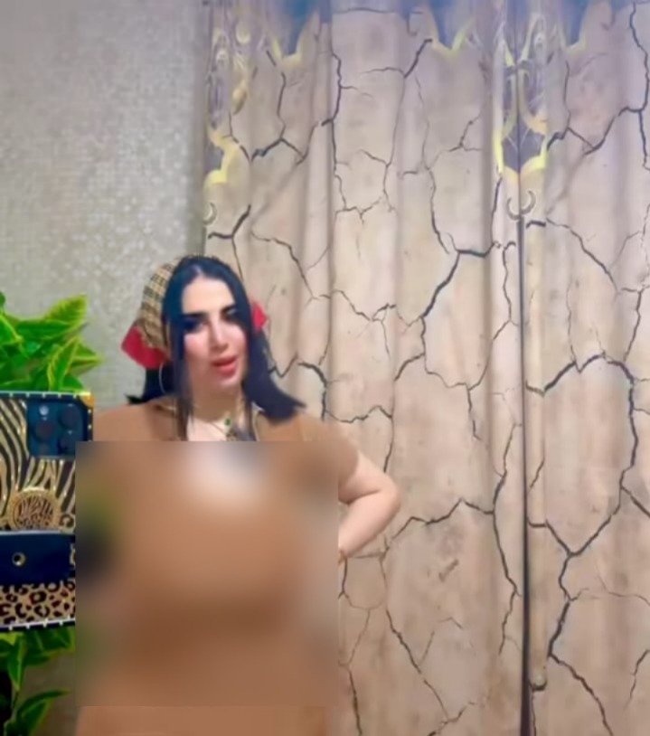<strong> البلوجر «روكي أحمد»</strong>